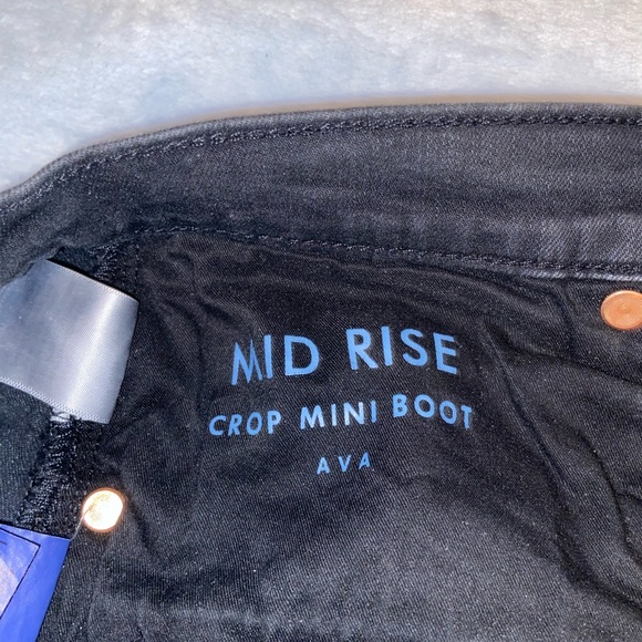 Lucky Jeans mid rise crop mini boot - Picture 4 of 5